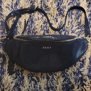 DKNY Womens Sally Belt Bag